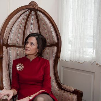 Edebiyatçının görevi insanoğlunun durumunu anlatmaktır.