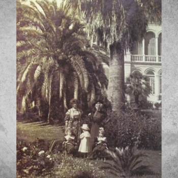 KIRIK RAPSODİ: Özet